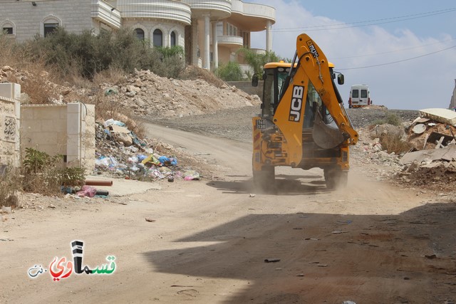 فيديو : بعد توجه قسماوي نت مدير قسم الصيانة والبستنة نادر ابو عقل يستجيب لنداء سكان الحي الجنوبي وحملة تنظيفات واسعة 